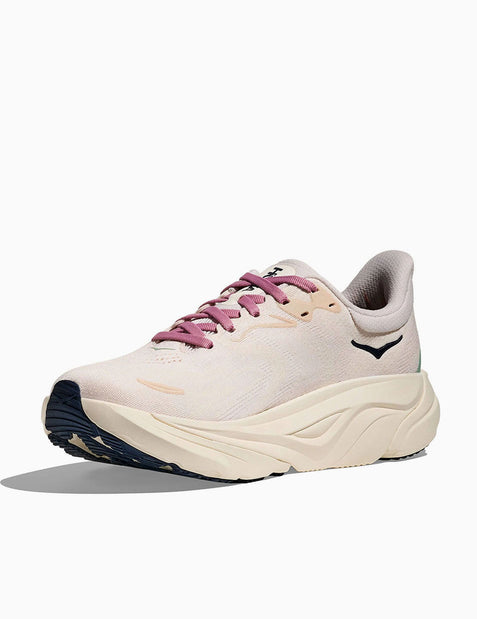 Hoka Arahi 8
