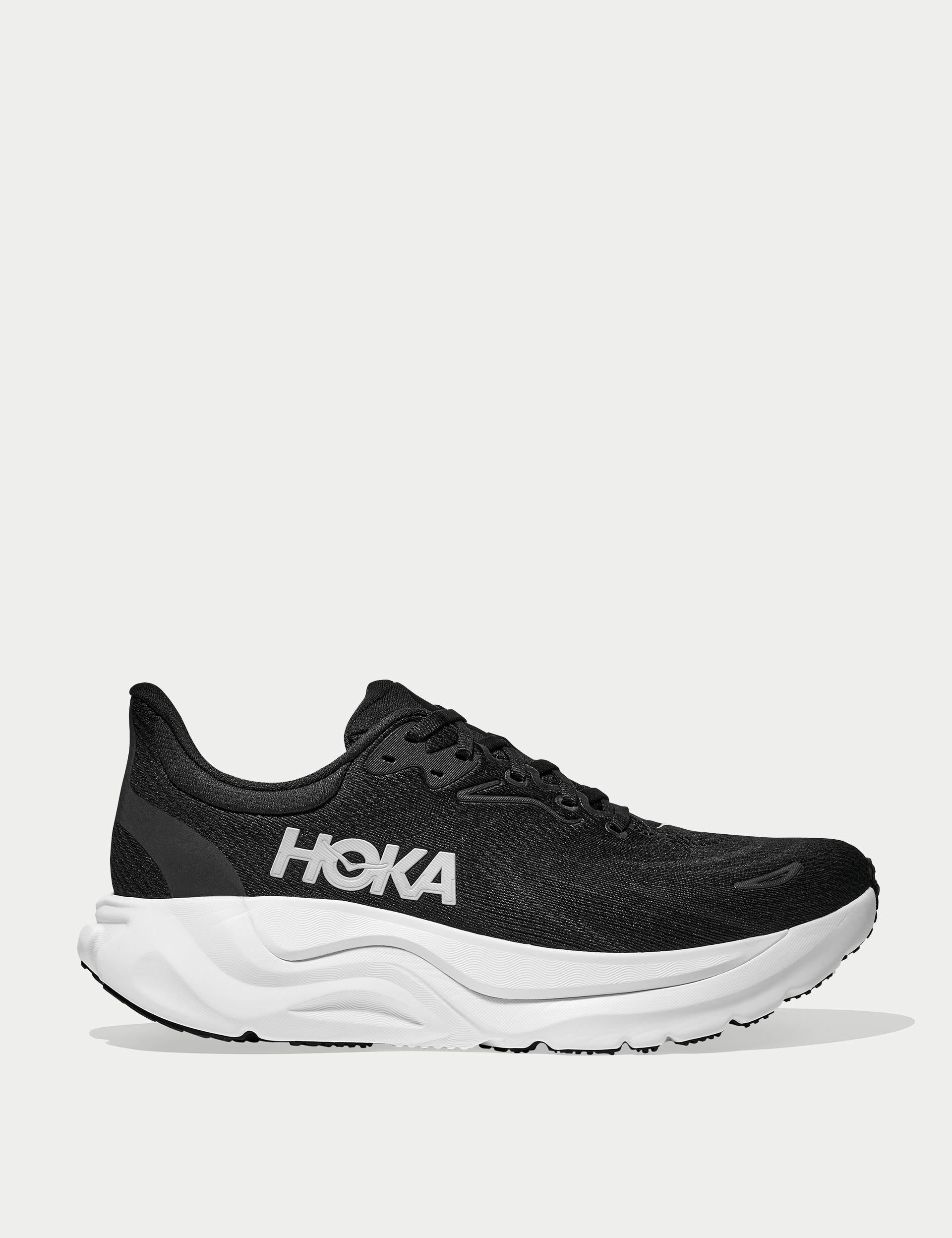 HOKA Arahi Shoes Black/White The Sports Edit