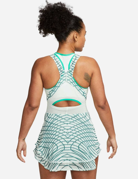 nikecourt