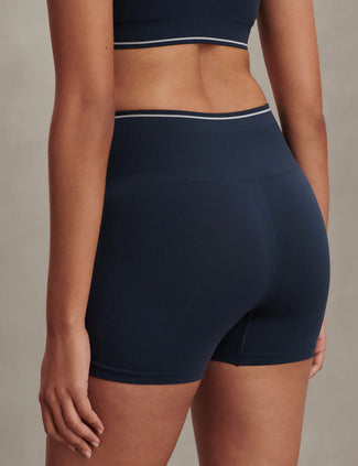Chihiro Seamless Short 4 Chihiro Seamless Short 4