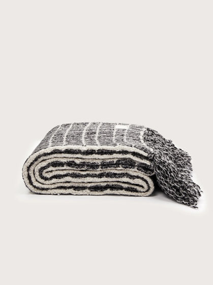 Varley Lindsey Scarf & Beanie Set - Charcoal Marlimages3- The Sports Edit