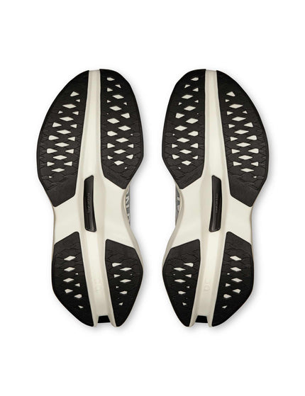 ON Running Cloudboom Max - White/Blackimages5- The Sports Edit