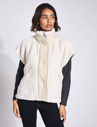 Vests & Gilets