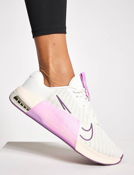 Nike Metcon 9 Shoes - Sail/Guava Ice/Rush Fuchsia/Whiteimages2- The Sports Edit