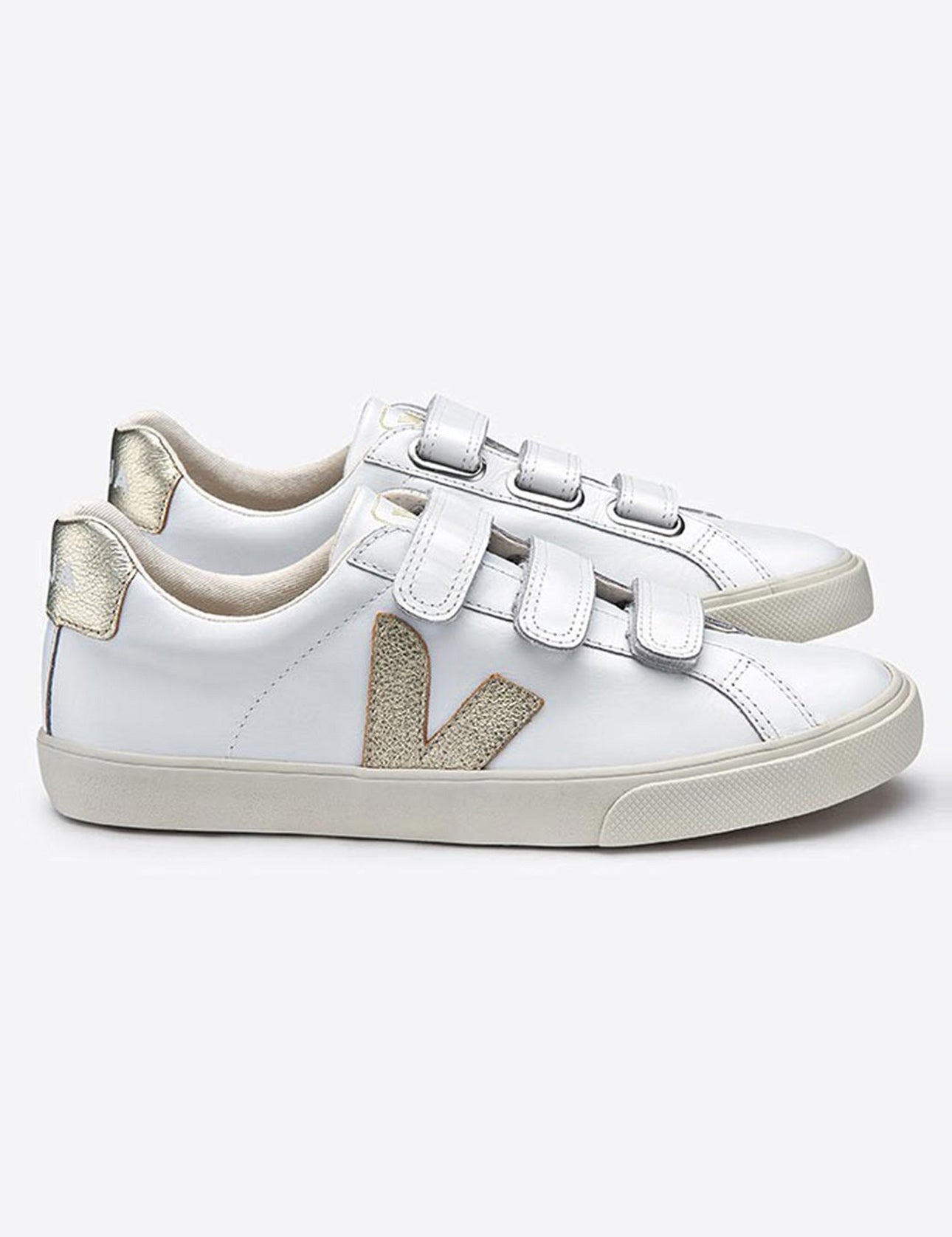 Veja Style How to style Veja sneakers? | The Sports Edit