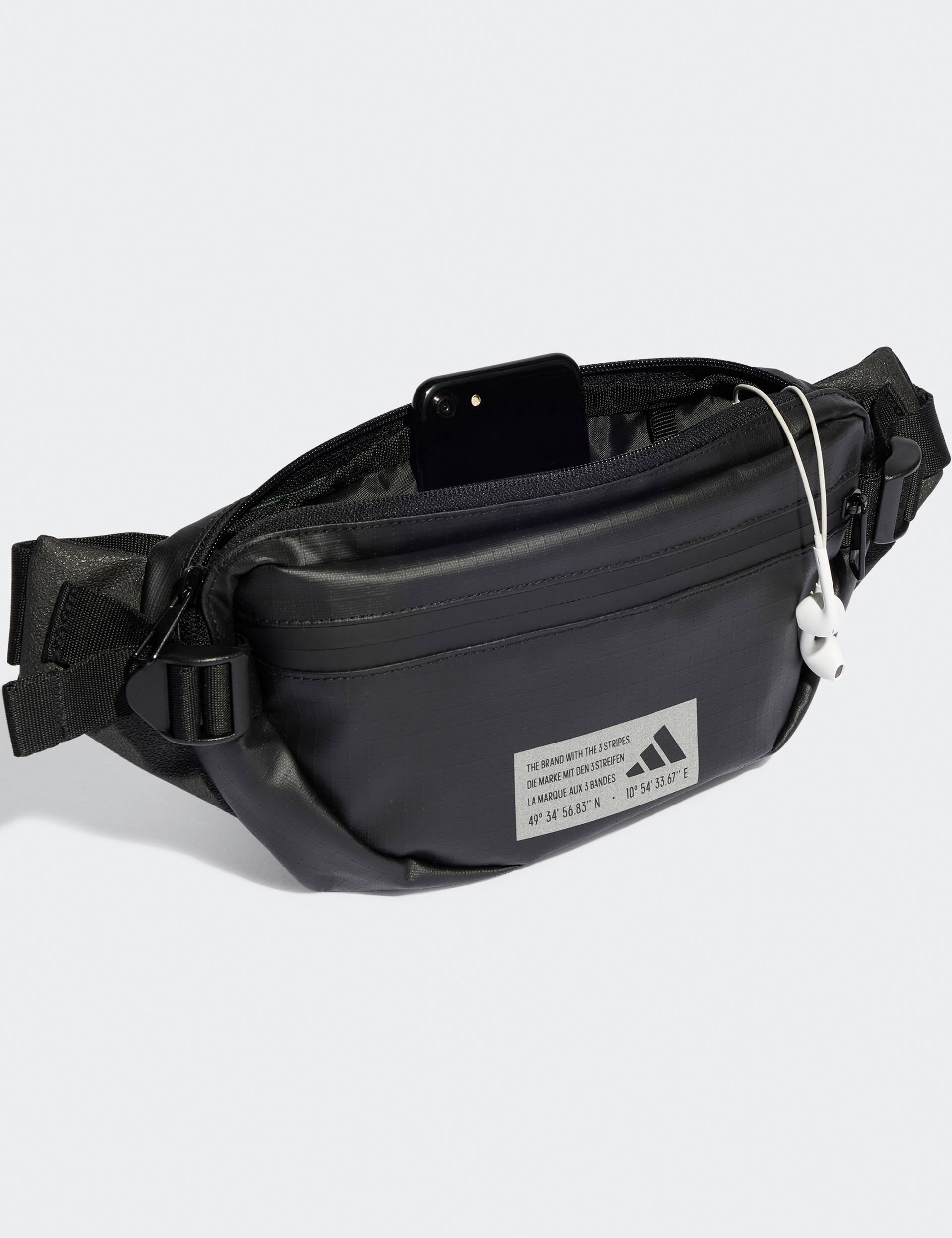 Qoo10 - Cooler Bag adidas Originals Adventure Camp Cooler Box Insulated Bag  17... : Bag/Wallets