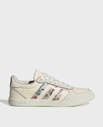 Breaknet Sleek Shoes - Shadow Navy/Pink Spark/Off White