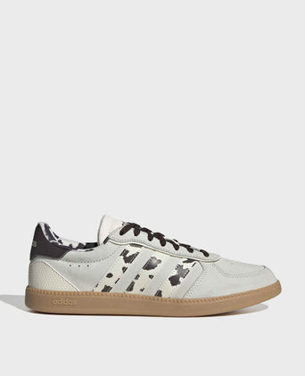 Breaknet Sleek Shoes - Shadow Navy/Pink Spark/Off White