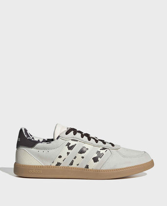 Breaknet Sleek Shoes - Off White/Dark Brown