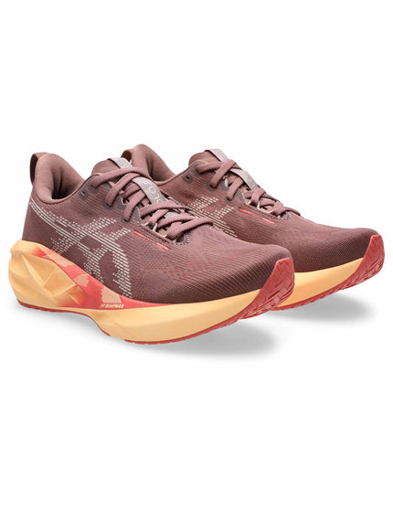 ASICS Novablast 5 - Rubble Red/Fawnimages2- The Sports Edit