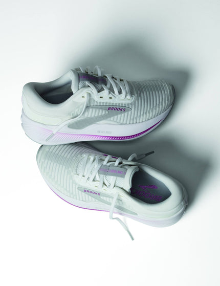 Brooks Revel Max - White/Harbor Mist/Metallicimages7- The Sports Edit