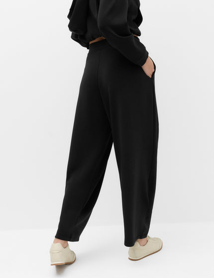 Goodmove Sandwash Supersoft Pleated Barrel Leg Jogger - Blackimages2- The Sports Edit