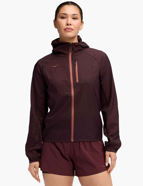 hoka-skyflow-jacket-black-