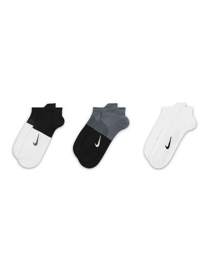 Nike Everyday Plus Lightweight Socks (3 Pairs) - White/Black/Greyimages2- The Sports Edit