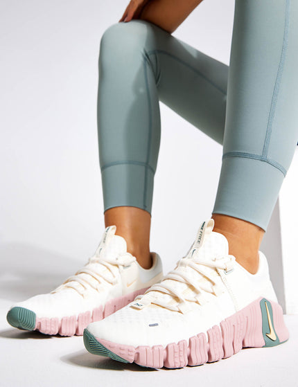 Nike Free Metcon 5 Shoes - Pale Ivory/Ice Peach/Light Silverimages2- The Sports Edit