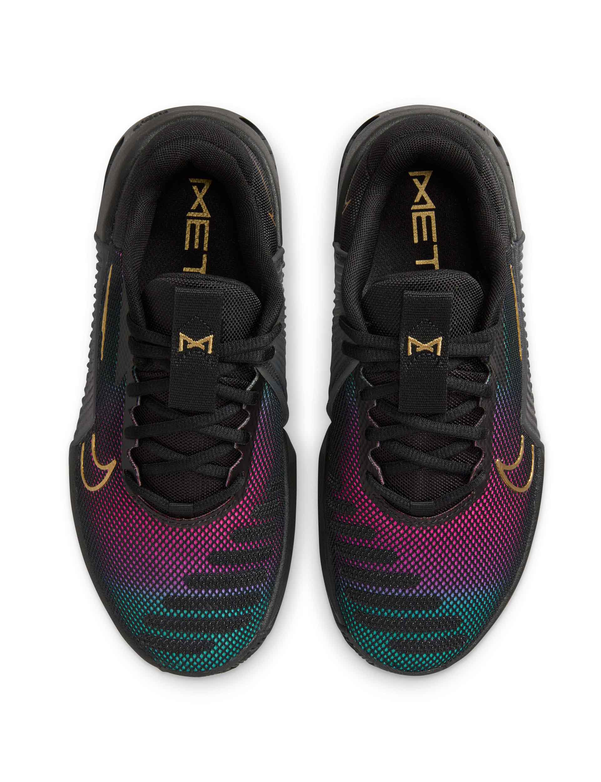 New nike shoes black best sale and gold