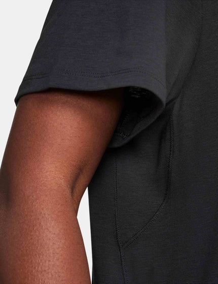 Nike One Relaxed Dri-FIT Short-Sleeve Top - Blackimages5- The Sports Edit