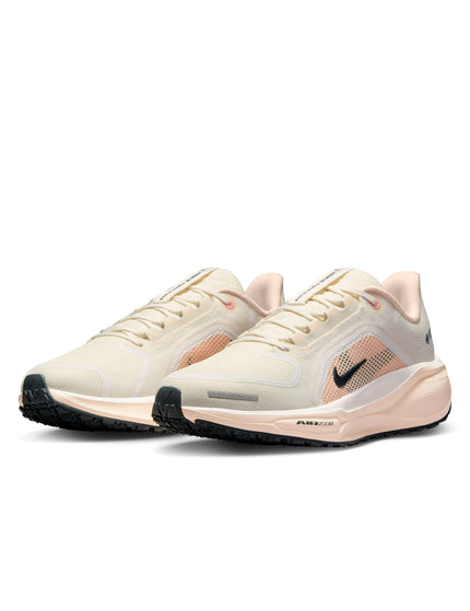 Nike Pegasus 41 Gore-Tex Shoes - Sail/Guava Ice/Crimson Tint/Anthraciteimages2- The Sports Edit