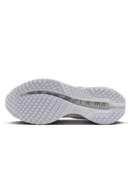 Nike Pegasus Premium Shoes - White/Metallic Silverimages6- The Sports Edit