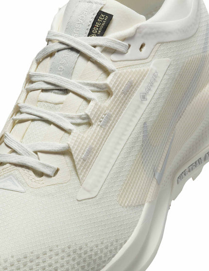Nike Pegasus Trail 5 Gore-Tex Shoes - Sail/Photon Dustimages7- The Sports Edit