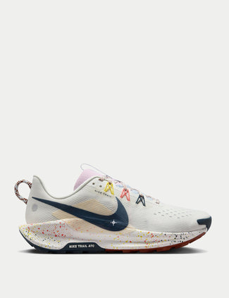 Pegasus Trail 5 Shoes - Summit White/Armory Navy/Football Grey