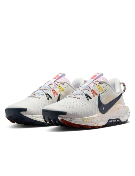 Nike Pegasus Trail 5 Shoes - Summit White/Armory Navy/Football Greyimages3- The Sports Edit