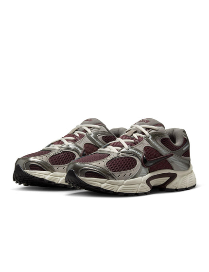 Nike V5 RNR Shoes - Burgundy Crush/Black/College Greyimages4- The Sports Edit