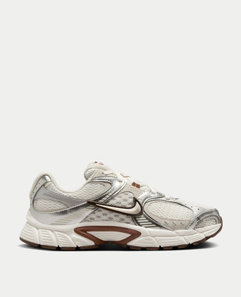 V5 RNR Shoes - White/Black/Metallic Silver