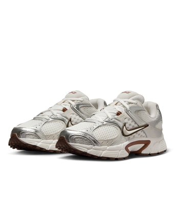 V5 RNR Shoes - Sail/Light Orewood Brown/Fauna Brown/Phantom