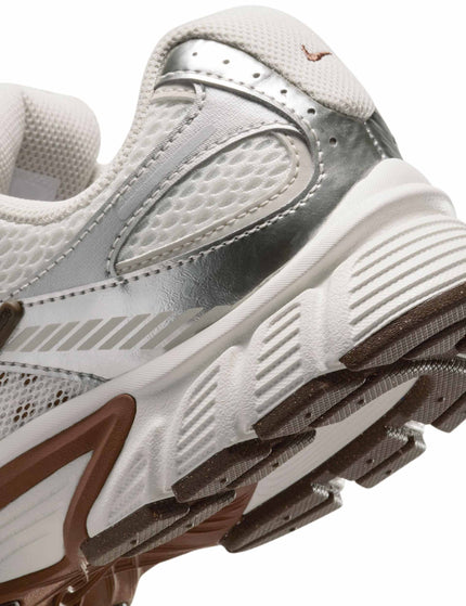 Nike V5 RNR Shoes - Sail/Light Orewood Brown/Fauna Brown/Phantomimages8- The Sports Edit