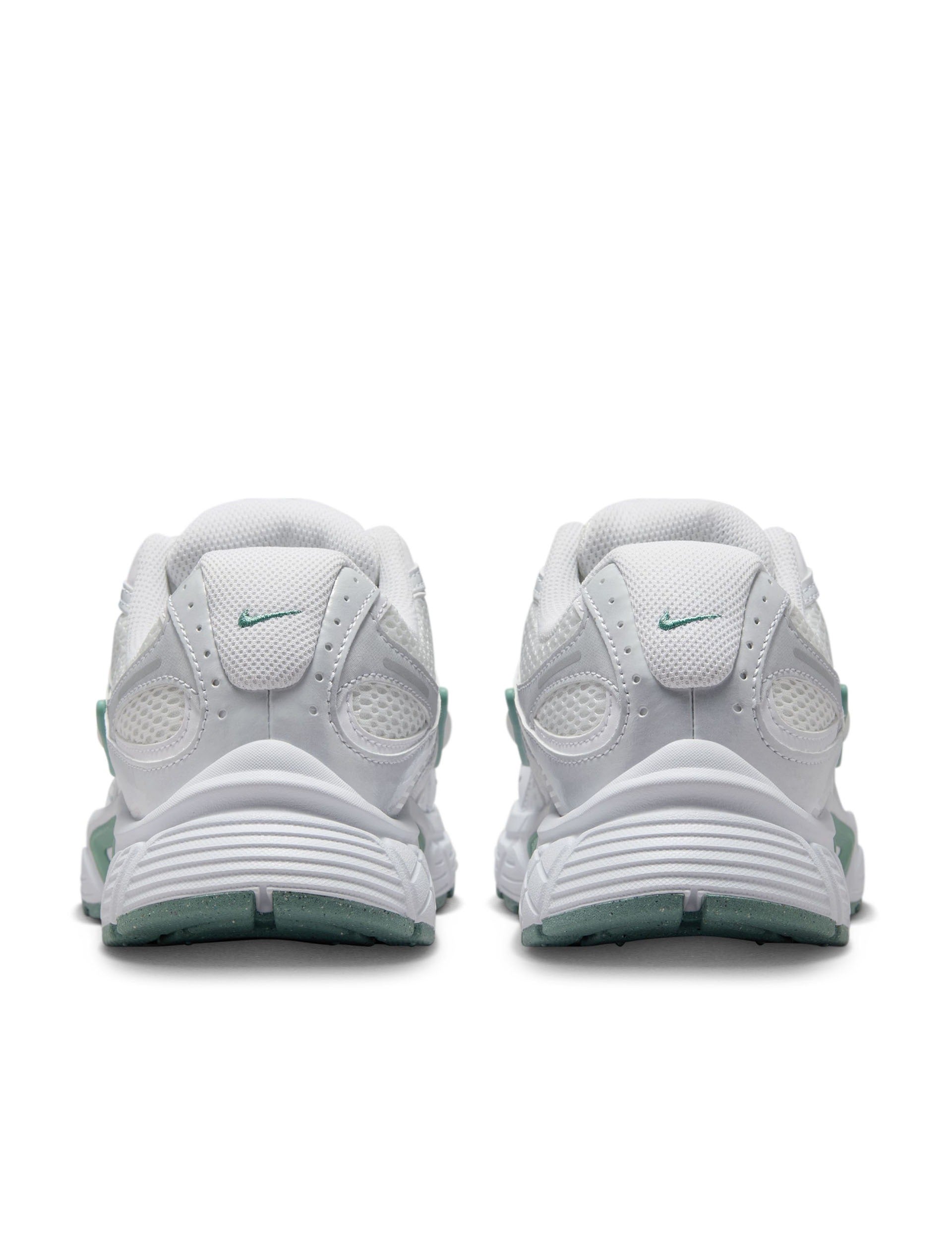 nike shoes white