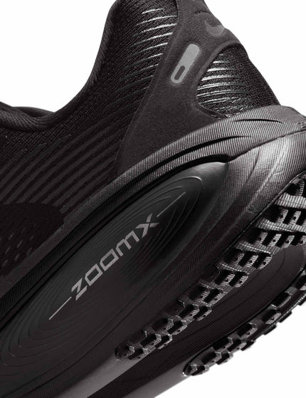 Nike Vomero 18 Running Shoes - Black/Dark Smoke Grey/Light Smoke Greyimages8- The Sports Edit