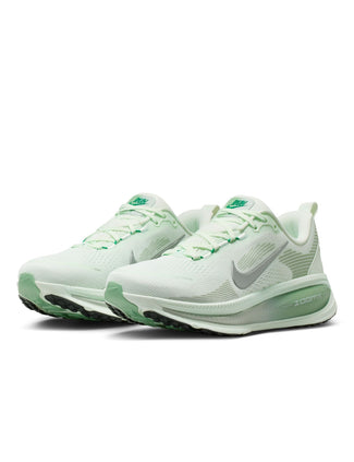 Vomero 18 Running Shoes - Barley Green/Metallic Silver/Steam