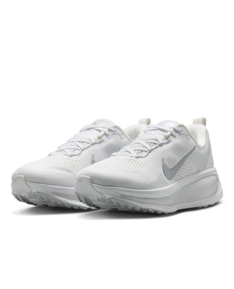 Vomero 18 Running Shoes - White/Metallic Silver/Photon Dust