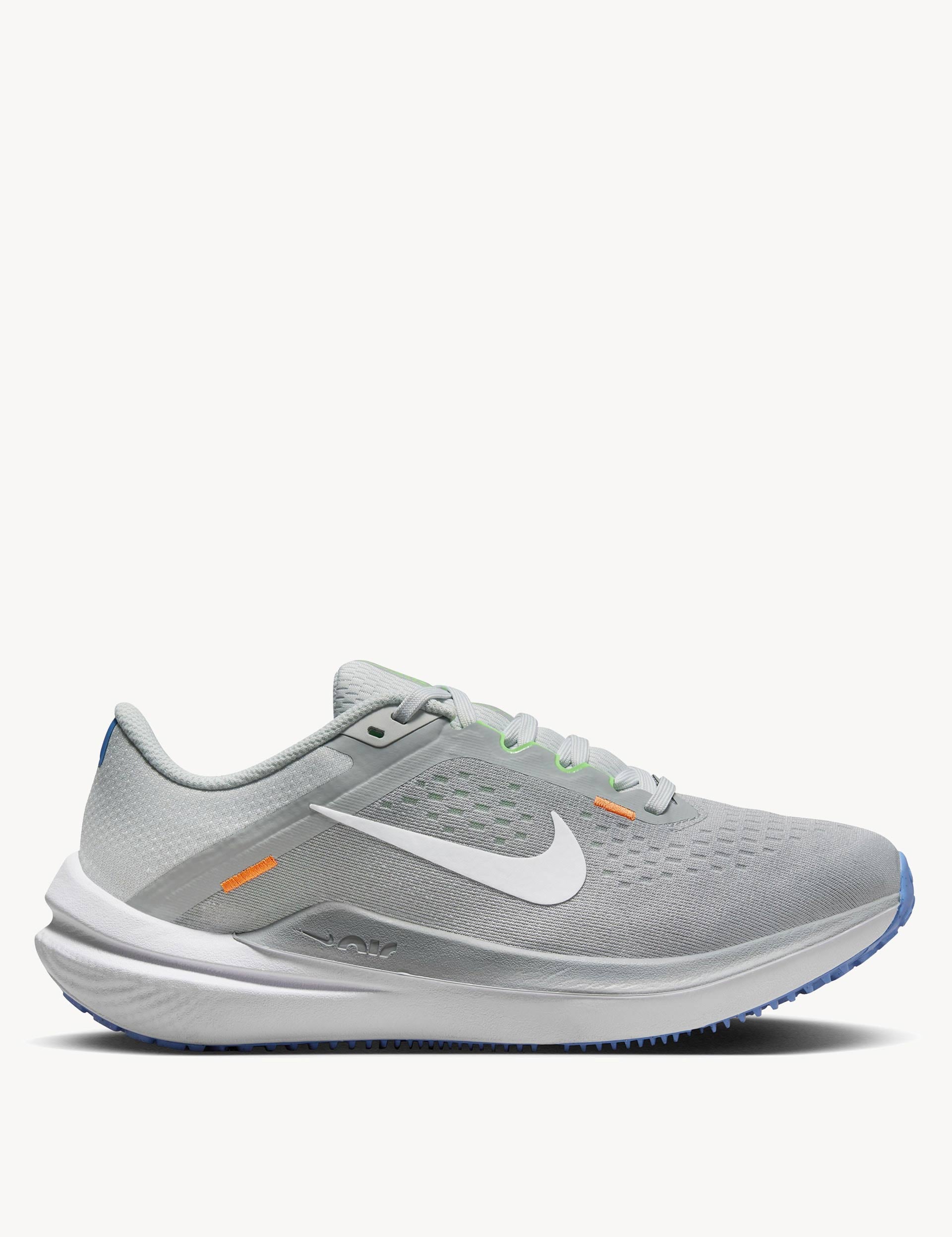 Nike | Winflo 10 Shoes - Grey/Polar/Photon Dust | The Sports Edit