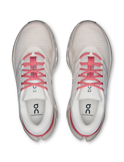 ON Running Cloudrunner 3 - Oyster/Camelliaimages4- The Sports Edit