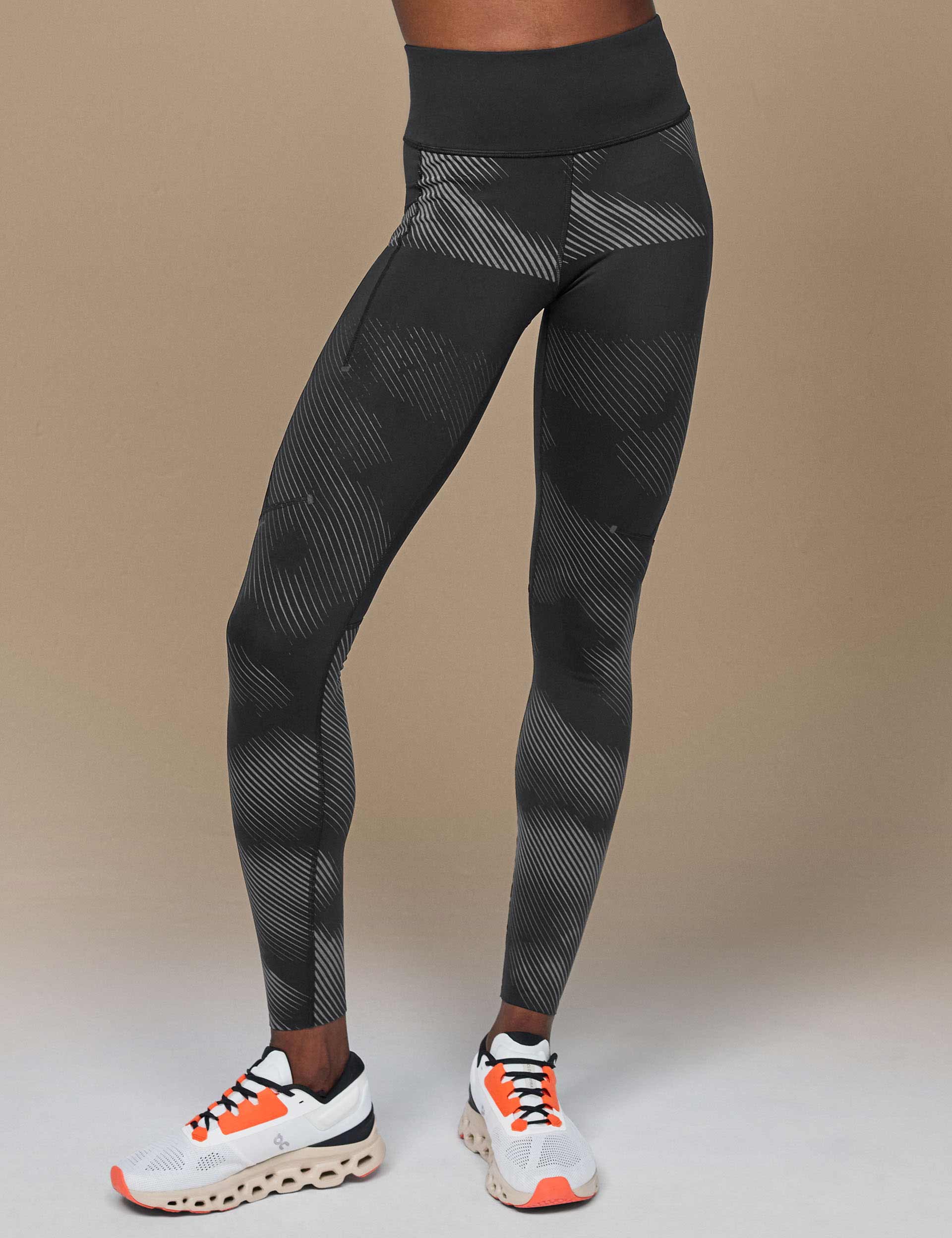 Nike One Luxe Heather Tights Black/Clear MD at  Women's Clothing store