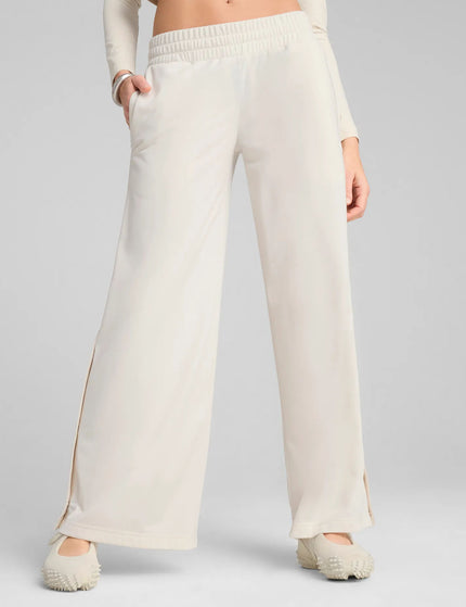 PUMA Wardrobe Ess Low Rise Popper Pants - Alpine Snowimages1- The Sports Edit