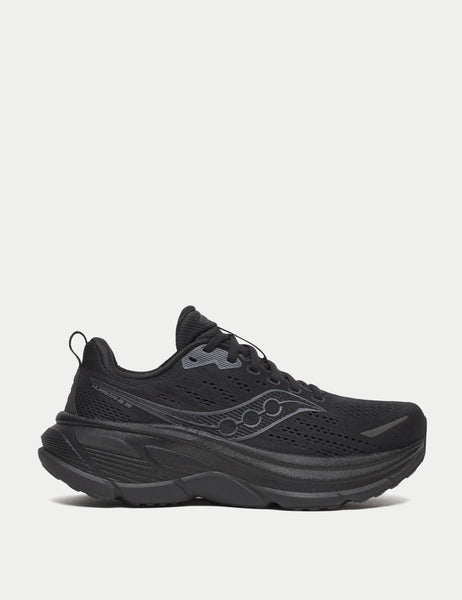 Saucony | Hurricane 25 - Triple Black | The Sports Edit