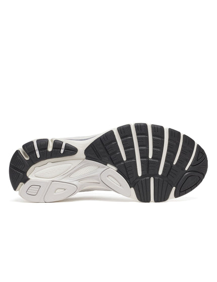 Saucony ProGrid Guide 7 - White/Blackimages6- The Sports Edit