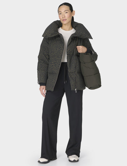 Sweaty Betty Nimbus Cloud Short Puffer - Large Green Leopard Printimages7- The Sports Edit