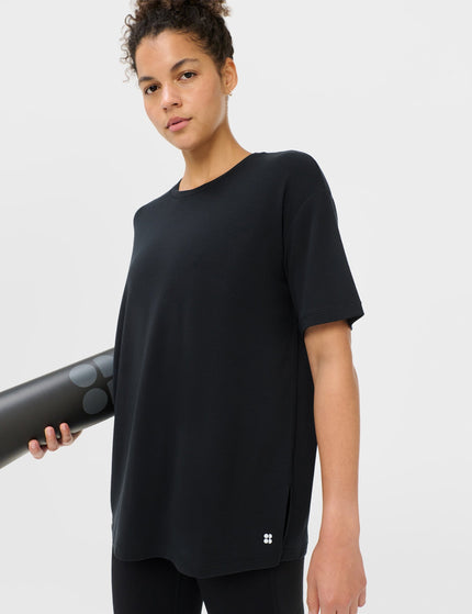 Sweaty Betty Soft Flow Studio Longline Tee - Blackimages1- The Sports Edit
