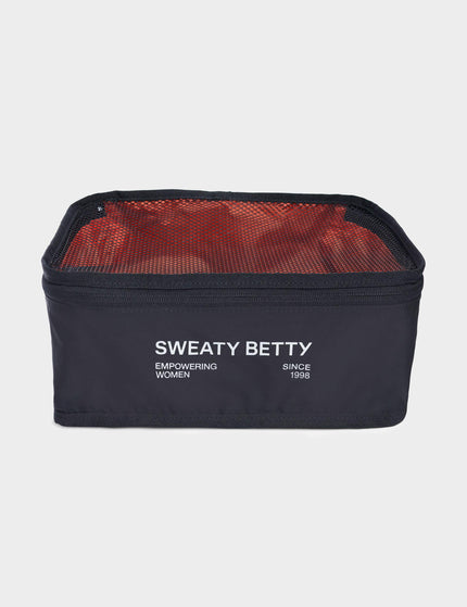 Sweaty Betty Strive Gym Bag - Blackimages6- The Sports Edit