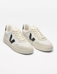VEJA★V-90 LEATHER★LASSI PETALE Veja | V-90 Leather Trainers - Lassi Petale | The Sports Edit