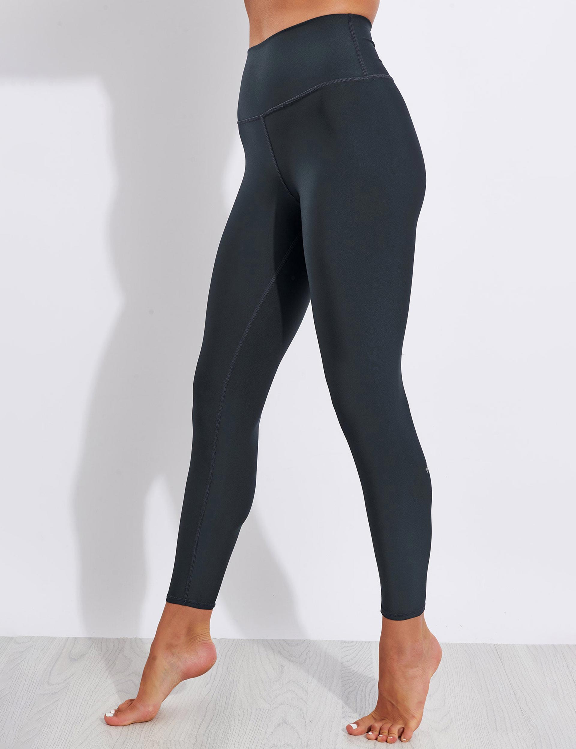 Alo Yoga | 7/8 H. Waist Airlift Legging - Anthracite | The Sports Edit