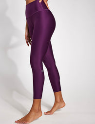 alo パープル レギンス Ribbed Airlift High-Waist 7/8 Enchanted Legging - Dark Plum | ALO
