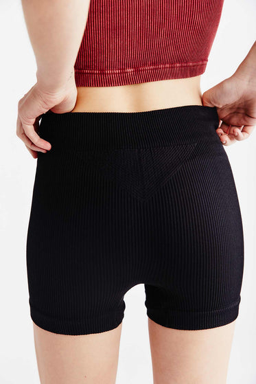 FP Movement Prajna Short - Blackimages2- The Sports Edit