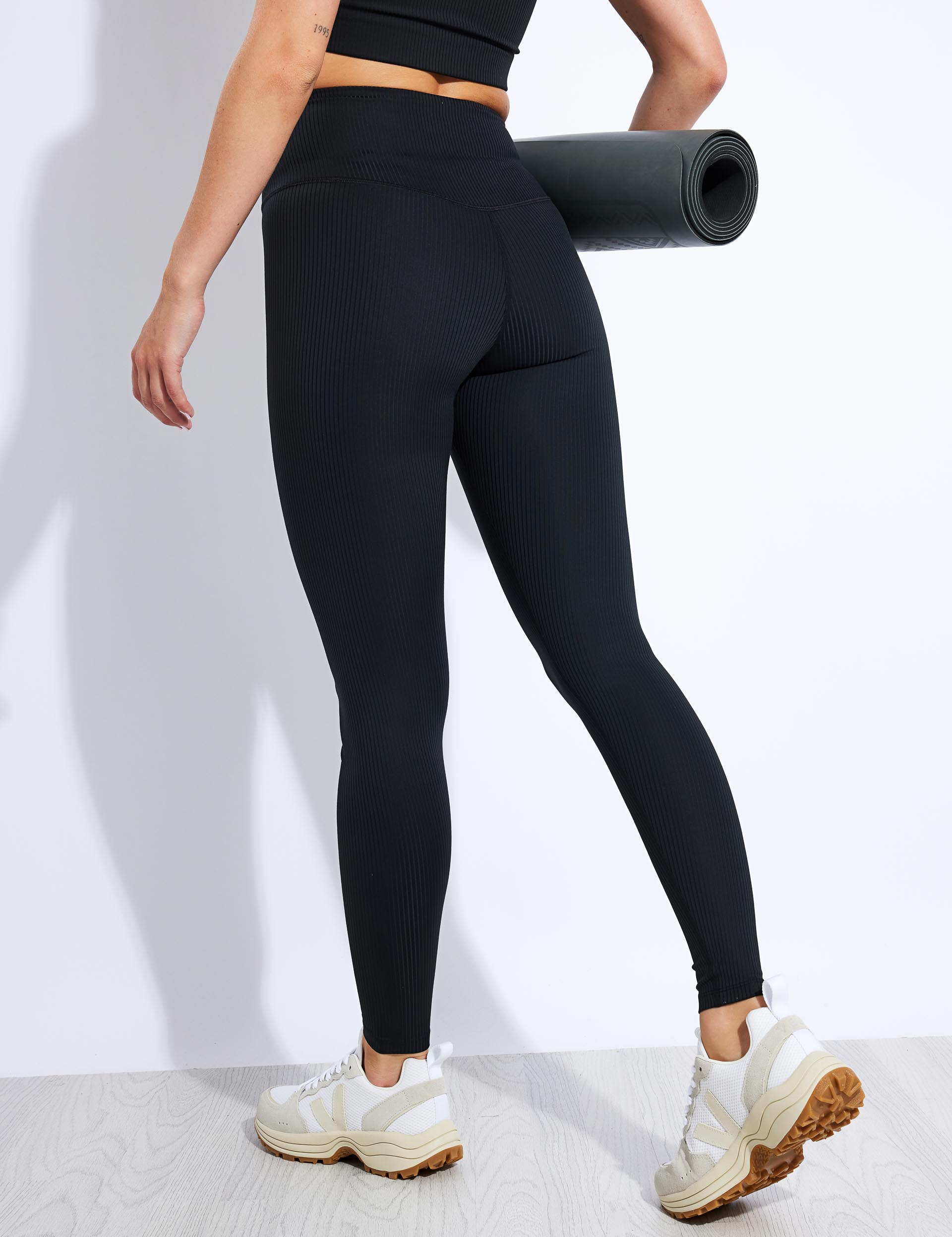 Girlfriend Collective Float Seamless High-Rise Legging Review