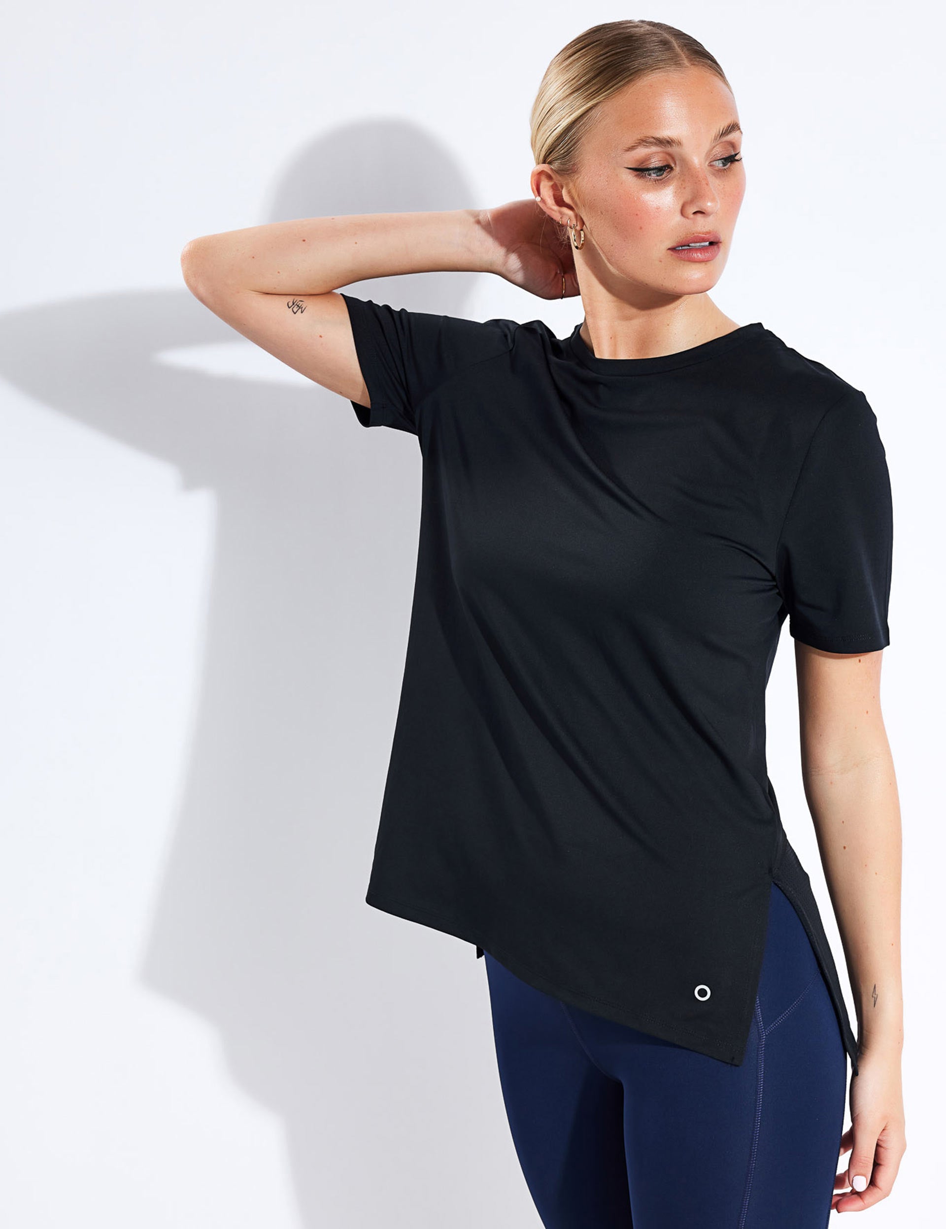 Scoop Neck Mesh Back T shirt
