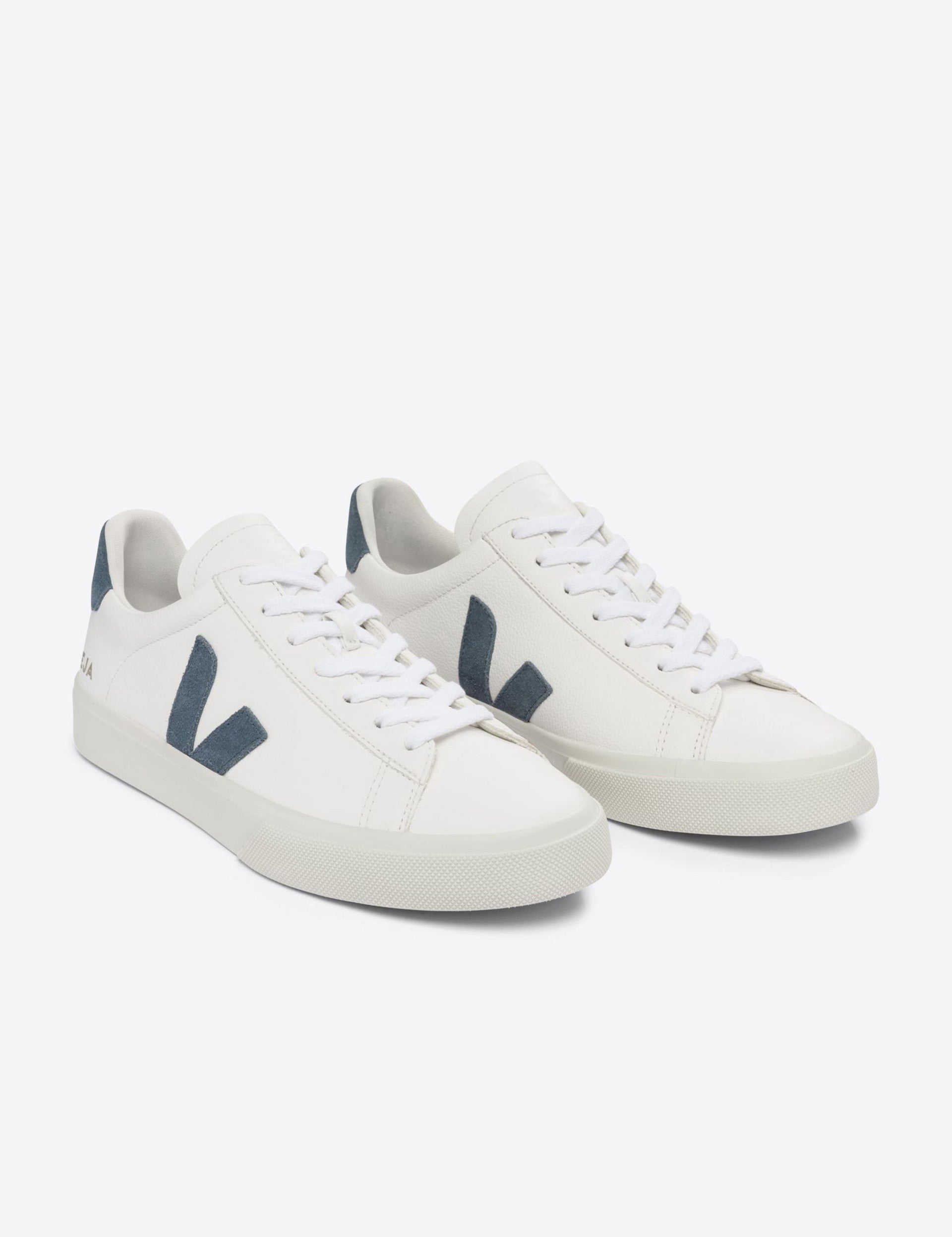 Veja | Campo Leather Trainers - White California | The Sports Edit